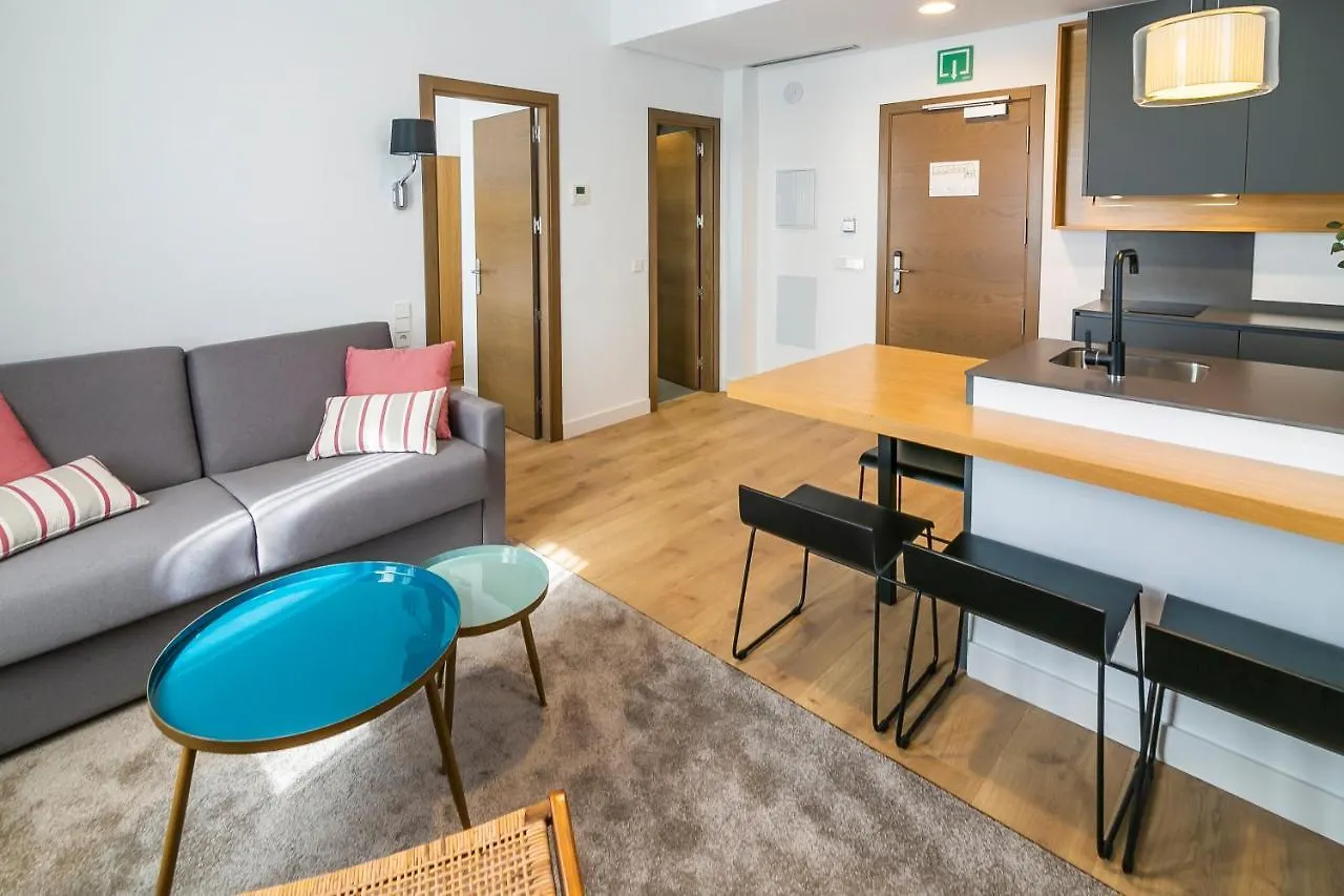 Aquitania Home Suites Sevilha Espanha