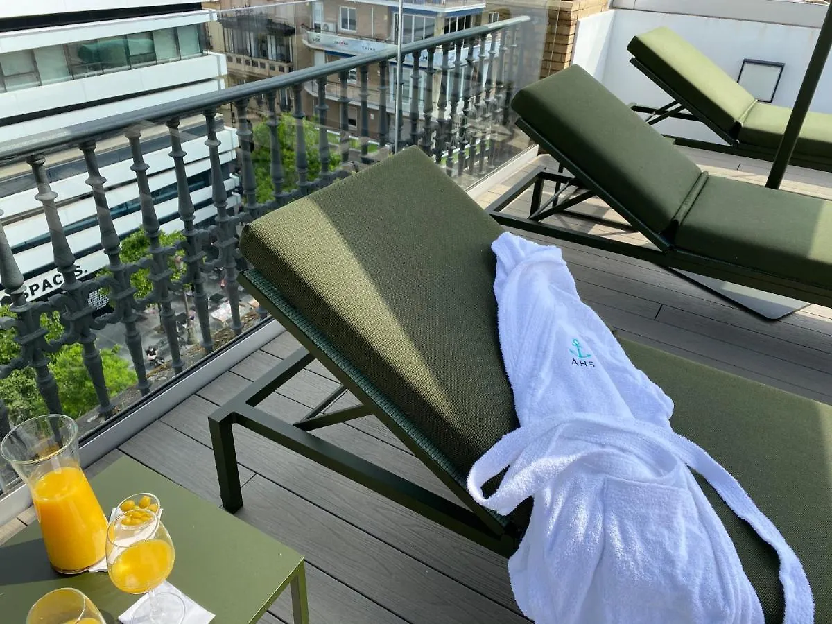 *** Aparthotel Aquitania Home Suites Sevilla Spanje