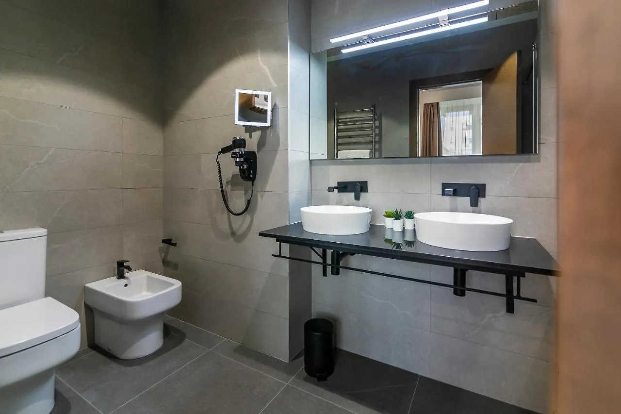 *** Aparthotel Aquitania Home Suites Sevilla Spanje