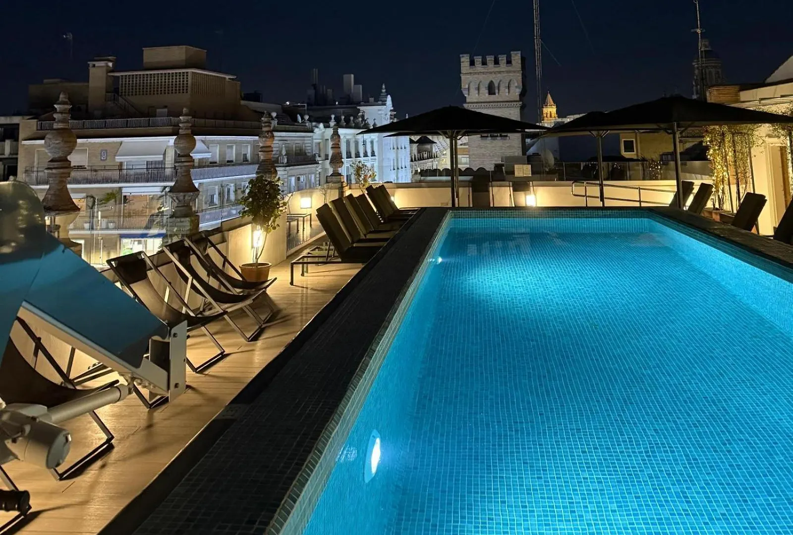 *** Aparthotel Aquitania Home Suites Sevilla Spanje